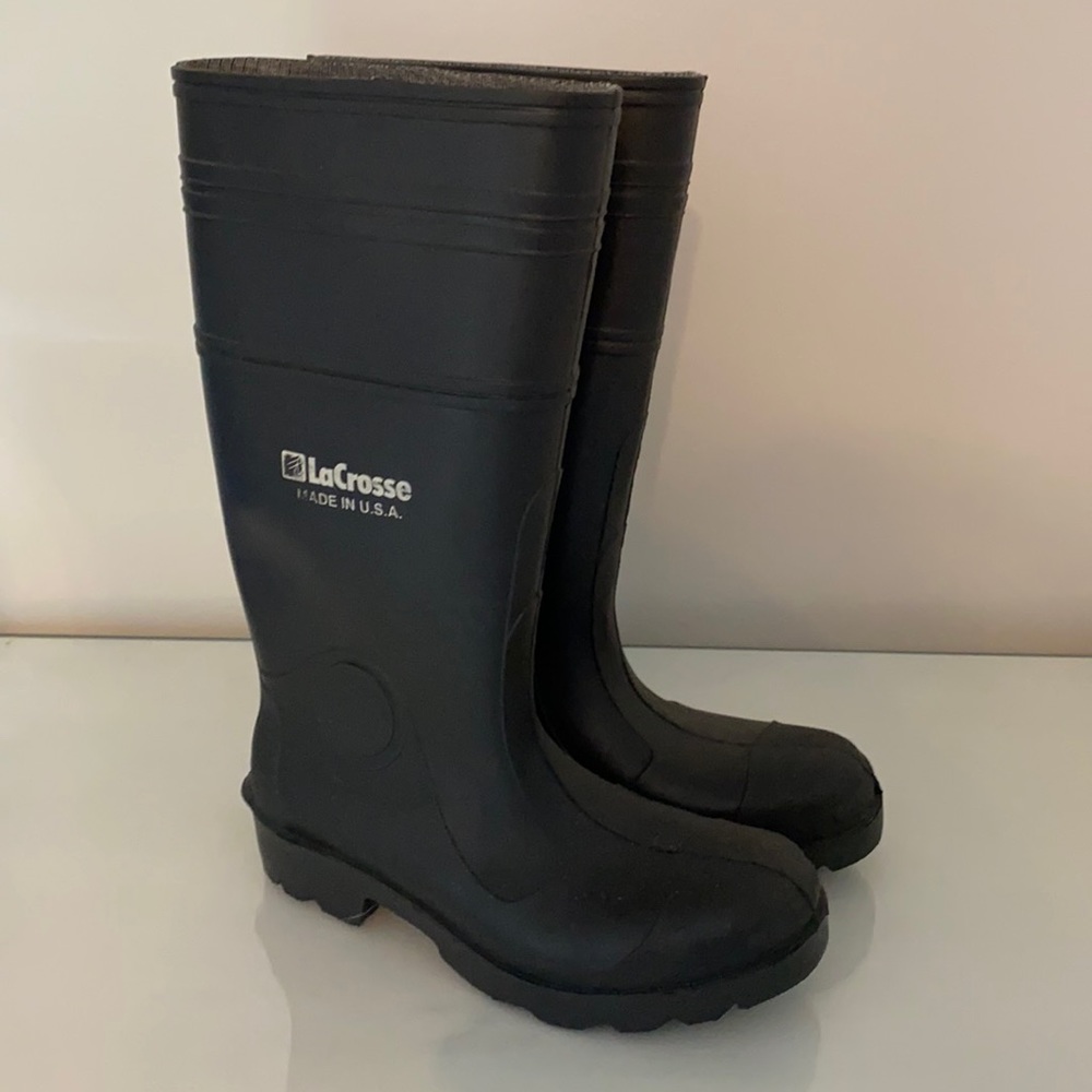 LaCrosse black men’s size 8 rain boots